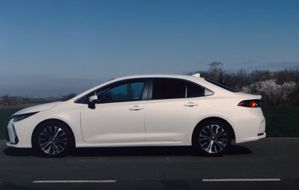 U Singapuru Toyota Corolla košta 118.000 evra, a VW Golf 129.000 evra