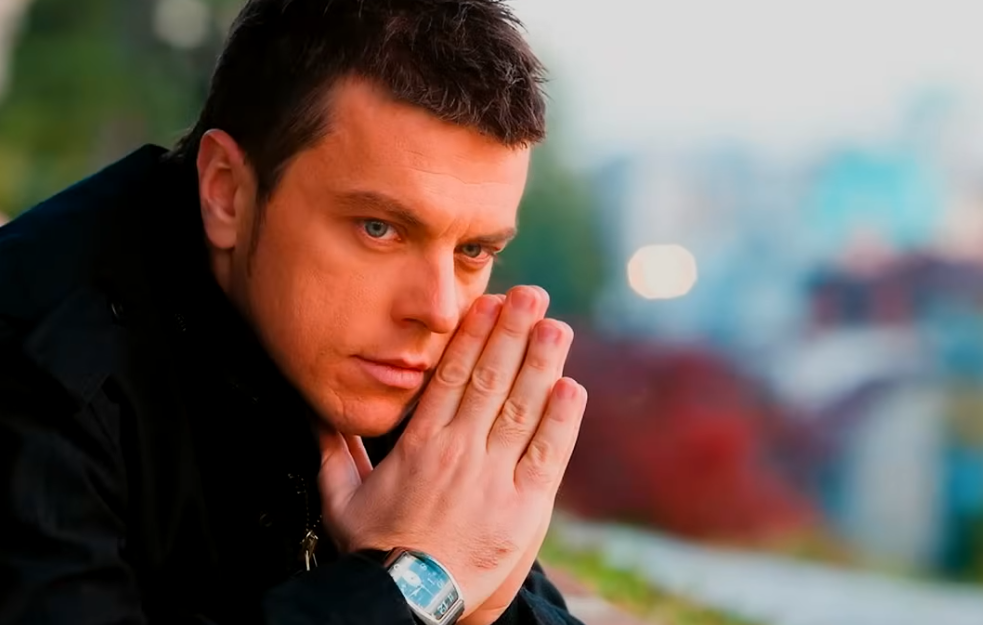 Pevač otvorio dušu: Život ga nikada nije mazio, majka preminula, brat završio u kolicima...