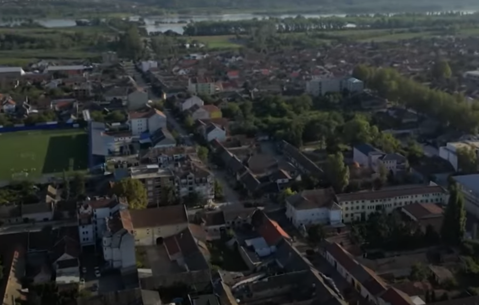 BAČKA PALANKA DODATNO STIMULIŠE ZRAVSTVENE RADNIKE Mladi lekari dobijaju stan i 30.000 dinara uz jedan uslov