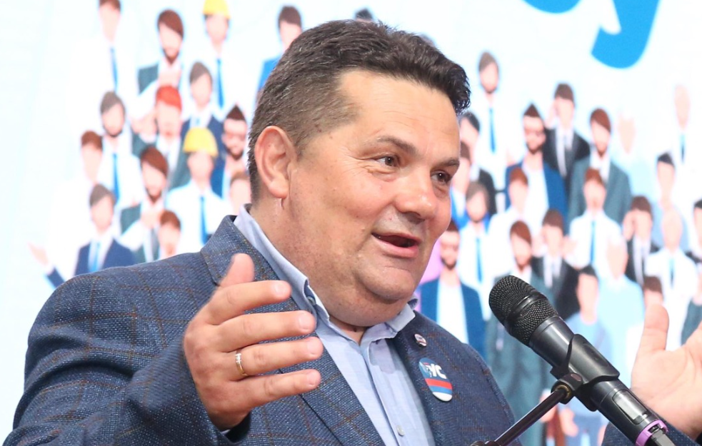 U Srpskoj od danas u upotrebi himna Bože pravde, zastava i grb Nemanjića