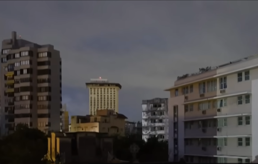 HAOS TOKOM NOVOGODIŠNJE NOĆI! Cela država ostala bez struje! (VIDEO)