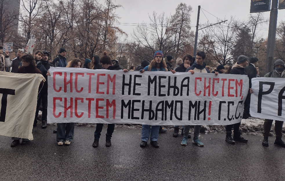 Oko 4.000 univerzitetskih profesora podržalo studente: 