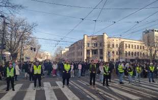 Nezadovoljstvo građana oč<span style='color:red;'><b>igle</b></span>dno: Ovo je istraživanje organizacije CRTA koje je izludelo Vučića