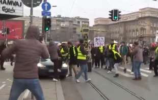 Uprave svih beogradskih fakulteta najoštrije osudile <span style='color:red;'><b>gaženje</b></span> studentkinje tokom protesta