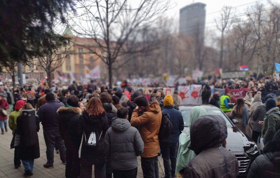 Studenti podržavaju prosvetare: SUTRA "Školski čas u zadnji čas"