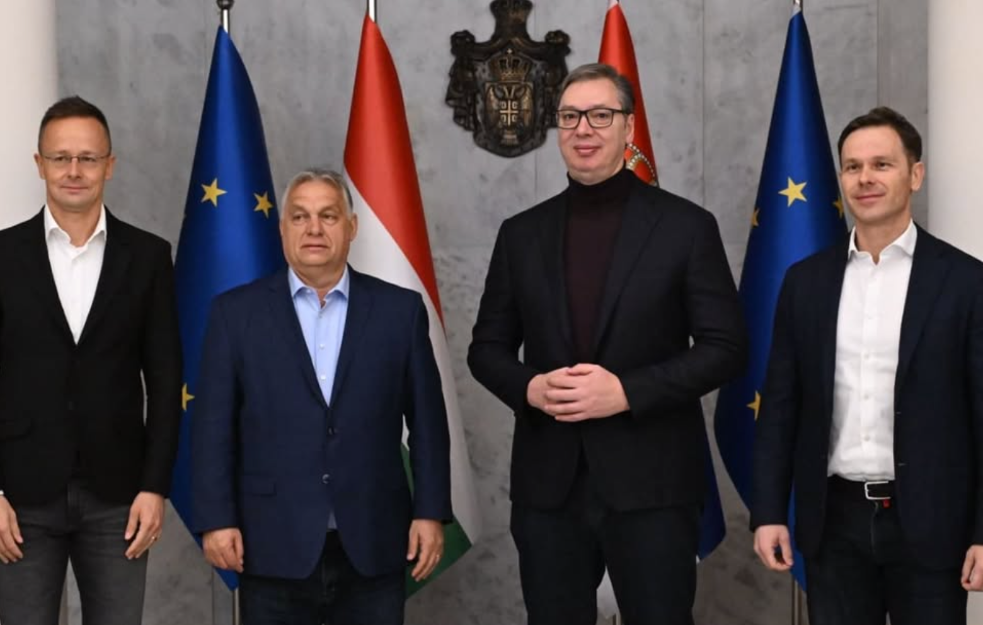 Orban stigao u Beograd, sastao se sa Vučićem: "Dobro nam došli, dragi Viktore i Peter. Srbija je i vaša kuća." (FOTO)