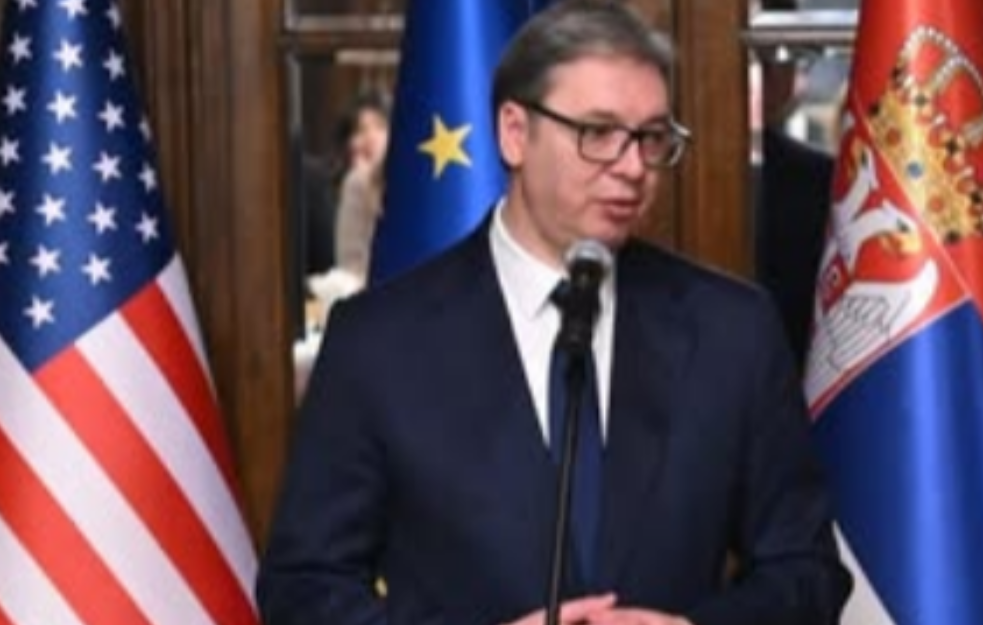 Vučić: Zapadne obaveštajne <span style='color:red;'><b>agencije</b></span> bi da razore Srbiju iznutra