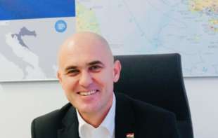 <span style='color:red;'><b>Hrvatski ministar</b></span> Dabro dao ostavku zbog snimka na kojem puca iz pištolja