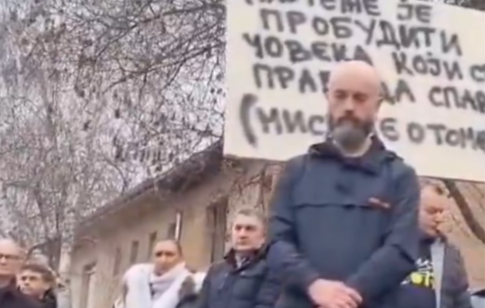 Podrška studentima sa Kosova i Metohije: Petnaest minuta tišine po prvi put u Kosovskoj Mitrovici