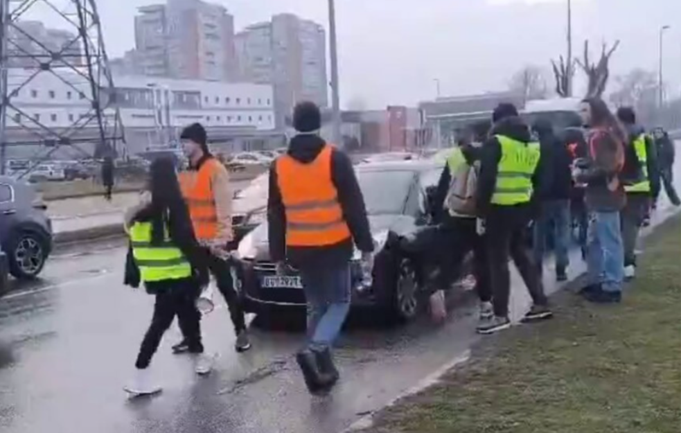 Tereti se za pokušaj teškog ubistva: Uhapšena devojka koja je pregazila studentkinju na Novom Beogradu (VIDEO)