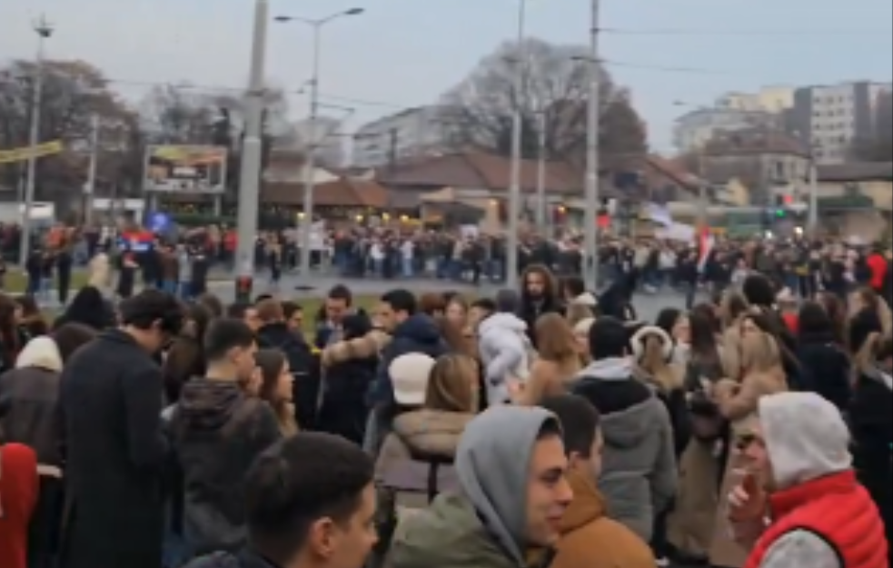 Studenti u Beogradu odaju počast žrtvama u Severnoj Makedoniji