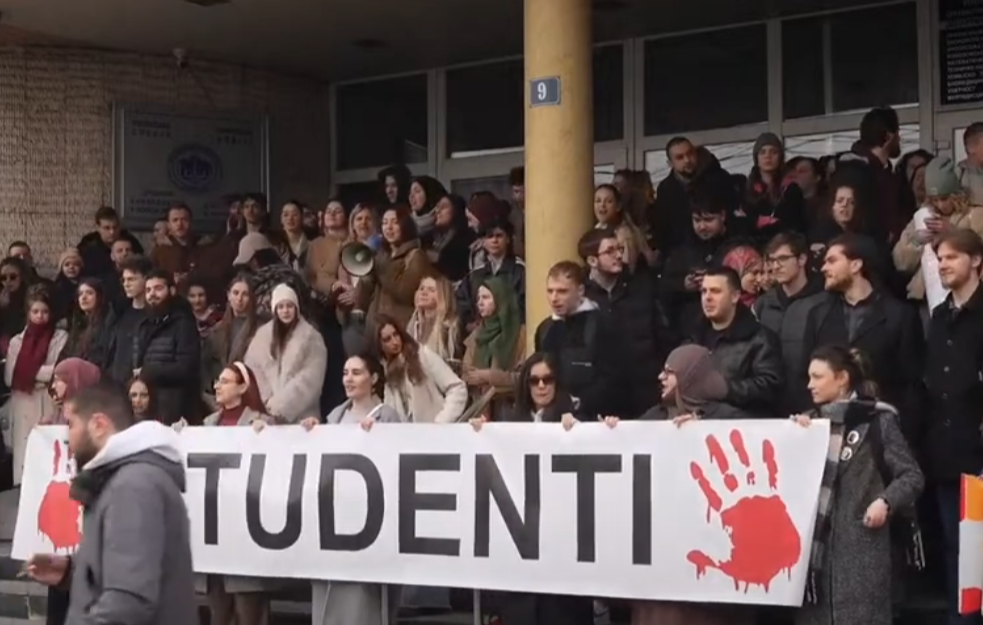 Studenti Novog Pazara blokirali Državni univerzitet
