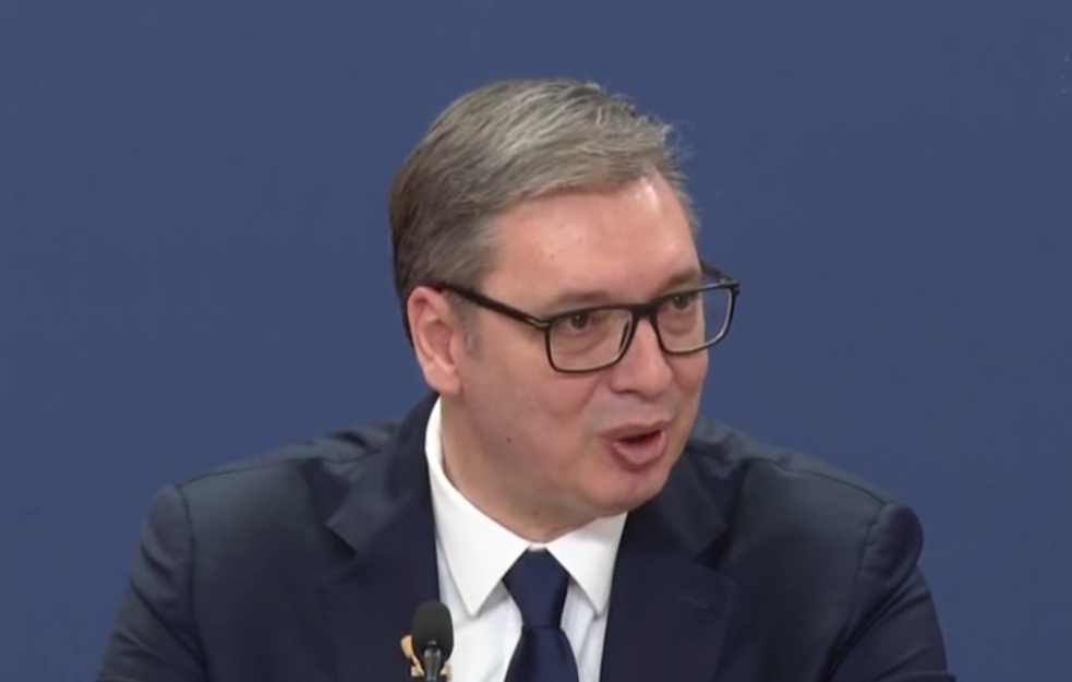Vučić, Vučević i Brnabić se obraćaju građanima, Vučić pozvao na dijalog i najavio rekonstrukciju Vlade: "Ovakvo stanje u društvu nikom ne odgovara"