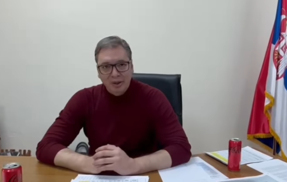 Vučić pozvao na dijalog i najavio prosečne plate od 1.000 evra