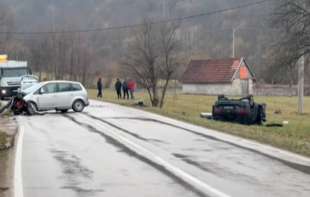 Stravična nesreća kod Bratunca, jedna osoba poginula (VIDEO)