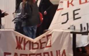 SKC je naš: Studenti zauzeli Studentski kulturni centar, pozivaju sve sa indeksom u pomoć (VIDEO)