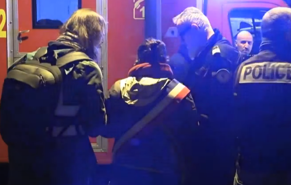 Napad u Francuskoj: Bačena granata u bar, 12 povređenih