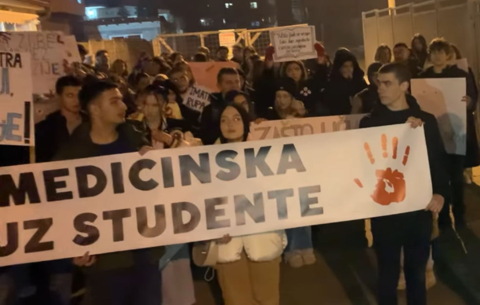 Učenici Medicinske škole u Novom Pazaru traže istinu o padu helikoptera