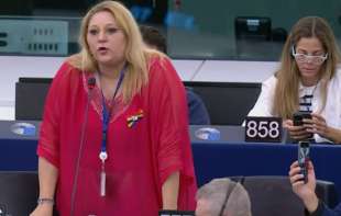 Rumunska političarka o NATO bombardovanju: Ovo su reči koje nijedan srpski političar ne sme da kaže licemerima iz EU (VIDEO)
