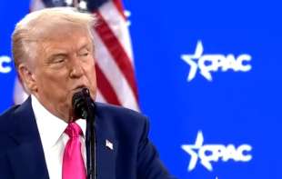 SKANDAL U AMERICI DO SADA NEVIĐEN : Ovakvu prevaru ni Srbi ne bi smislili, Tramp izneo šokantne podatke, penzije primaju ljudi stari od 150 do 360 godina! (VIDEO)