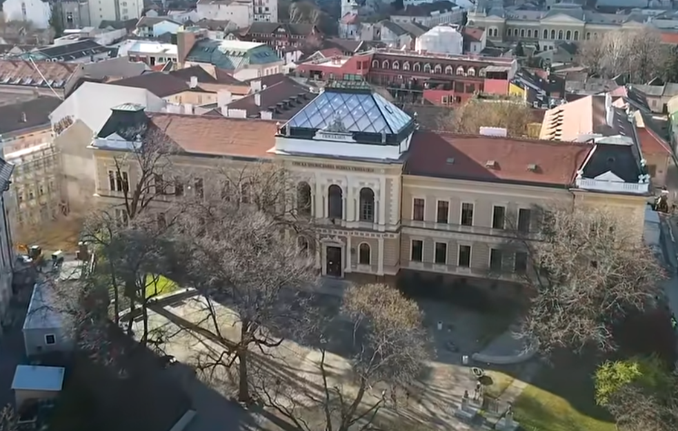 Svečana sala Jovine Gimnazije nebezbedna, direktor odbio da primi rešenje inspekcije