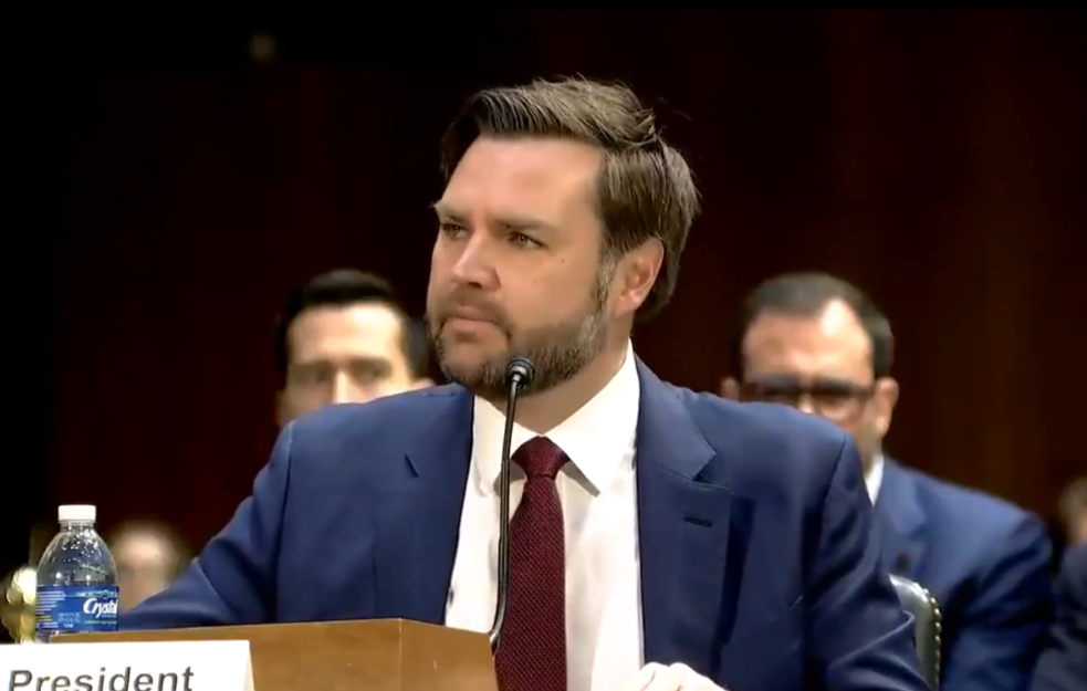 Napadnut potpredsednik SAD dok je šetao sa ćerkom!