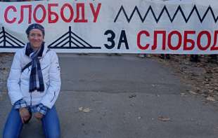 <span style='color:red;'><b>Hrvatska</b></span> novinarka vraćena sa granice Srbije: Zabranjeno joj da izveštava sa protesta
