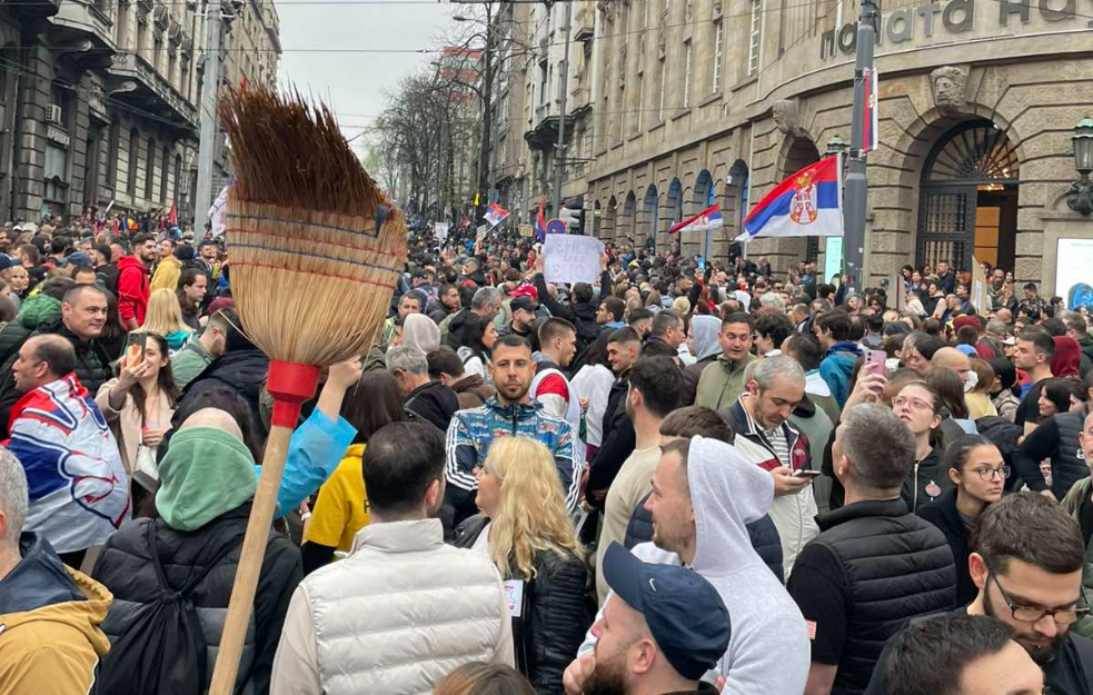 Masovni protesti širom Srbije: Studenti, profesori, advokati i poljoprivrednici ujedinjeni u borbi za pravdu