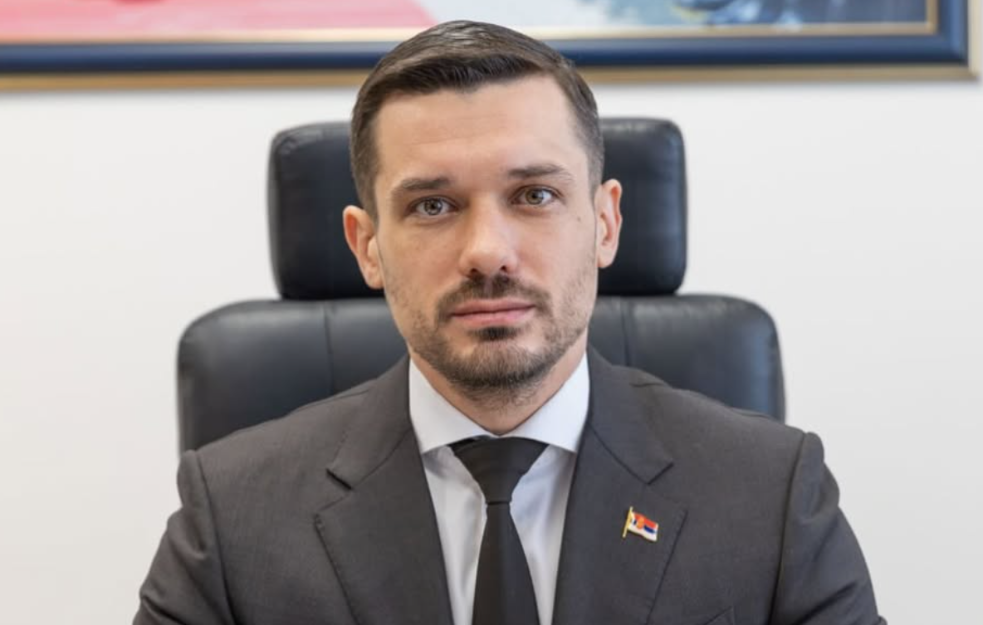 Sindikat vojnih penzionera traži smenu direktora PIO fonda zbog učešća u protestima