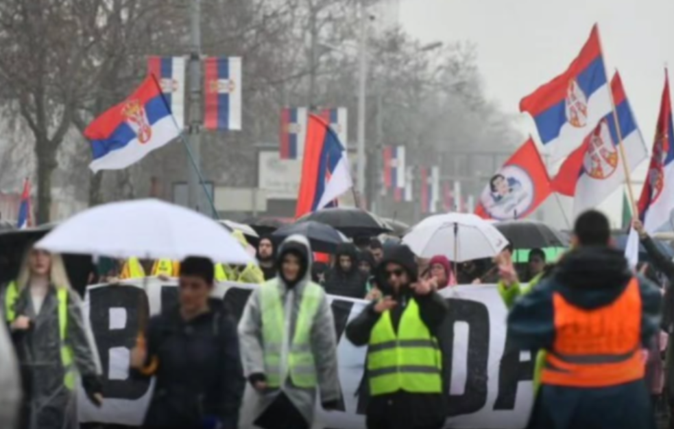 Brankov most BLOKIRAN U OBA PRAVCA, stvaraju se velike gužve u gradu