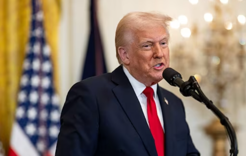 Tramp upozorava na veće carine za EU i Kanadu ako rade zajedno protiv Amerike