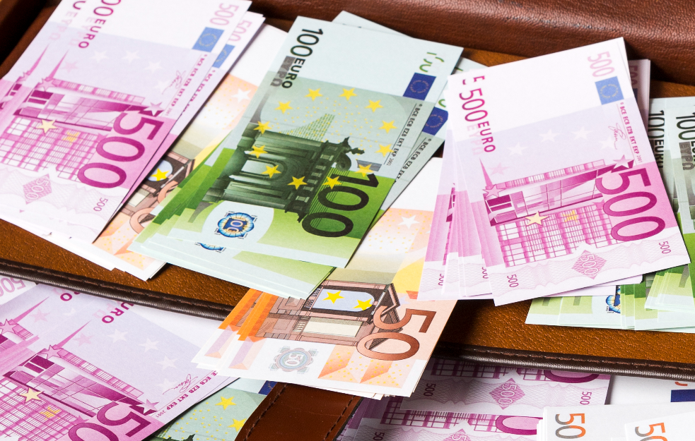 Žena mu slučajno bacila 3,5 miliona evra u đubre: 