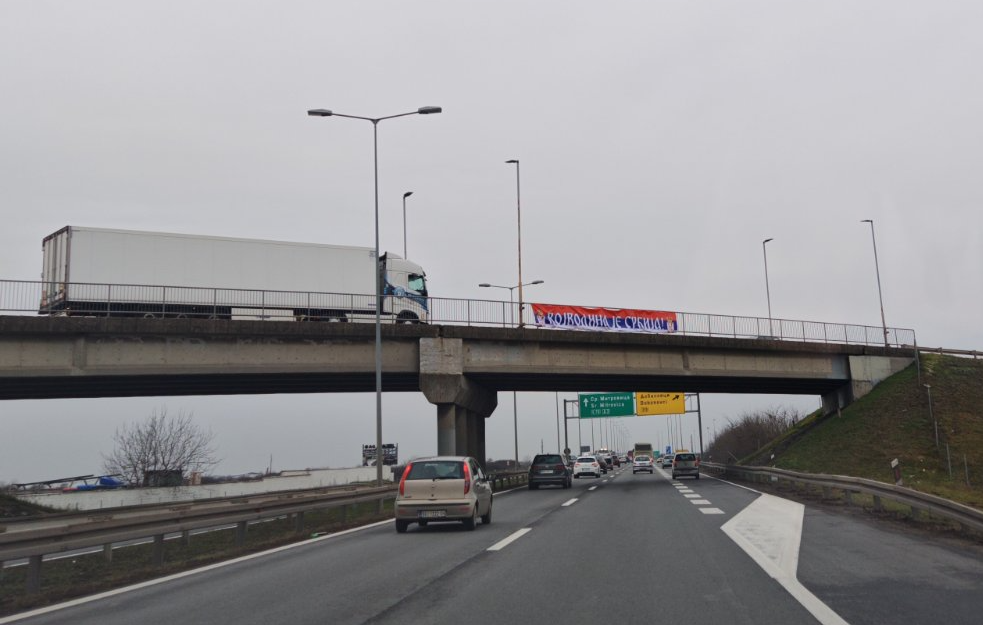 AMSS upozorava vozače na povremenu kišu i vlažne kolovoze