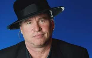Preminuo <span style='color:red;'><b>glumac</b></span> Val Kilmer
