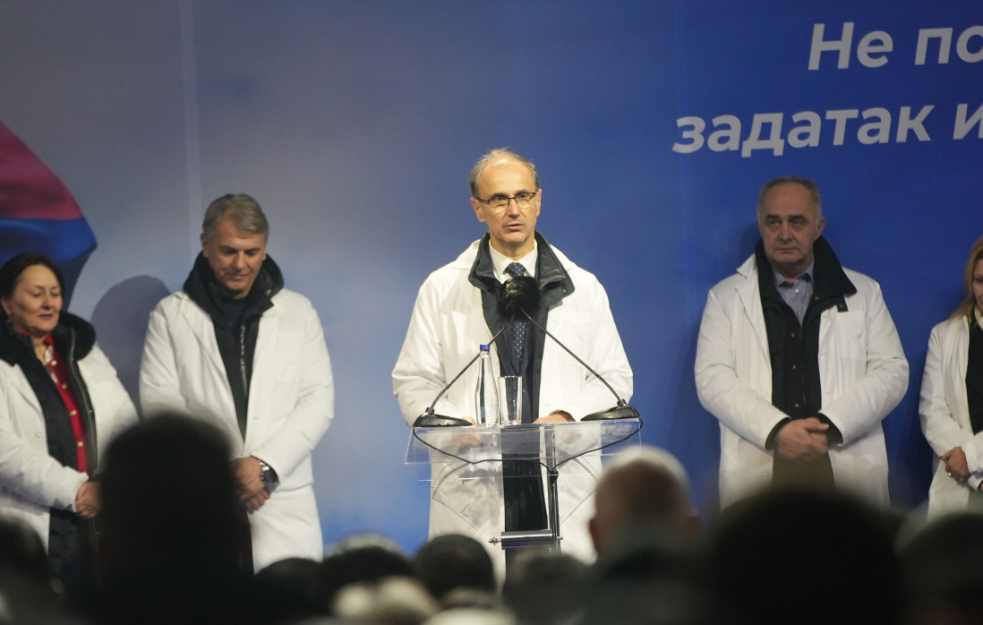 Ko je zapravo prof. dr Đuro Macut