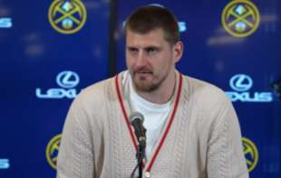 Jokić ostao nem posle <span style='color:red;'><b>pitanja novinara</b></span>
