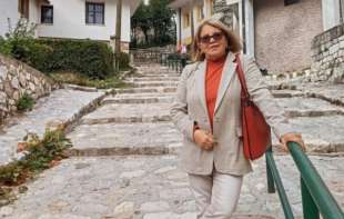 Naša pevačica je sina dobila sa 16 godina: On sada vlasnik <span style='color:red;'><b>restoran</b></span>a