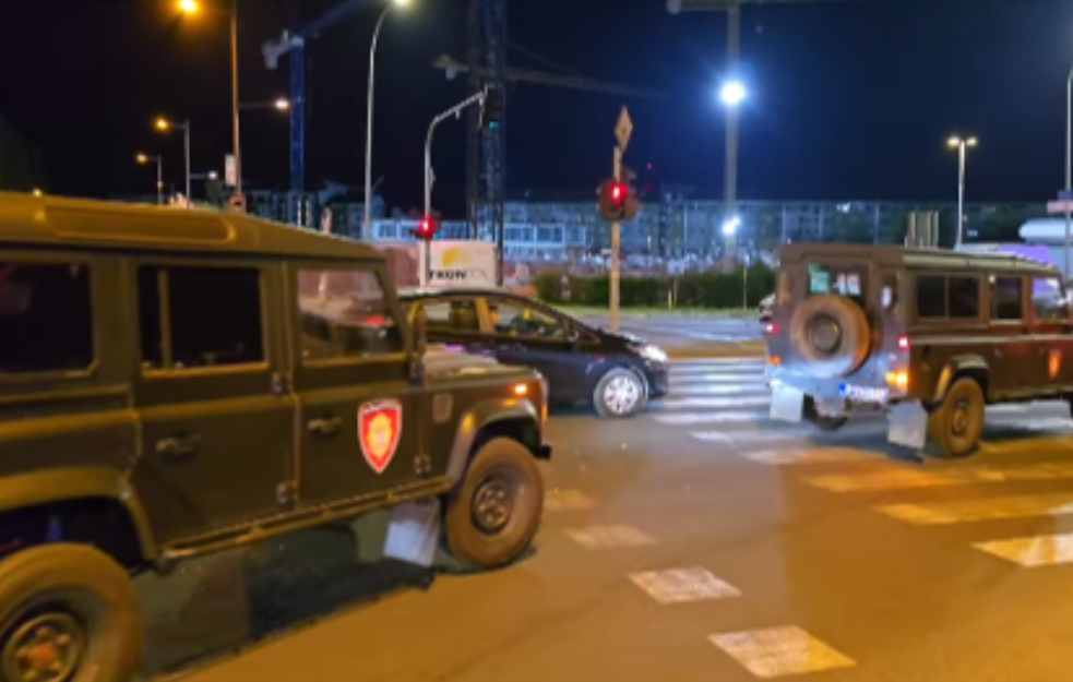 Napeto ispred garaže GSP u Novom Sadu