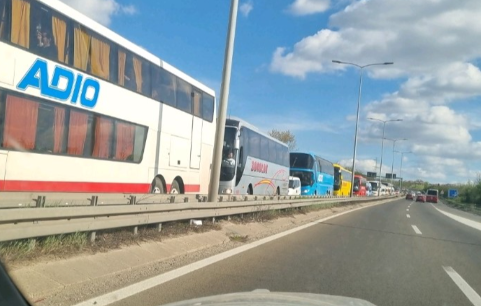 SRBIJO DA LI JE OVO MOGUĆE DA I KAMERE LAŽU ???