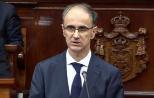 Macut preuzeo od Vučevića dužnost predsednika Vlade Srbije