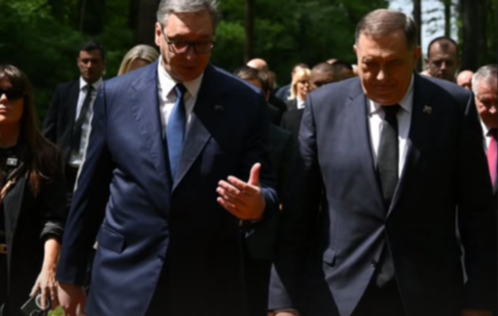 Vučić u Donjoj Gradini: Nigde toliko žrtava nije zaklano, ubijeno maljevima, testerama, paljeno, kuvano u kazanima...