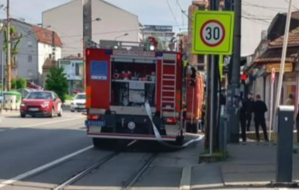 Gori kuća u Bulevaru kralja Aleksandra