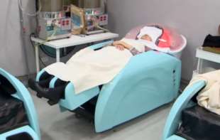 AI mašine za pranje kose preuzimaju frizerske salone u Kini