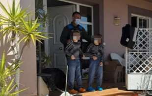 Vila strave u Španiji: Otac tri sina držao četiri godine zatvorene, on jedini imao kontakt sa svetom