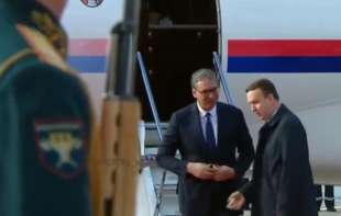 Vučić doputovao u Moskvu: Dočekan na aerodromu sa počastima (VIDEO)