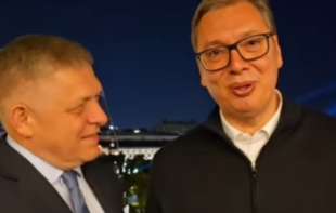 Vučić u Moskvi sa Ficom: Izdržaćemo, pobediće Slovačka i Srbija