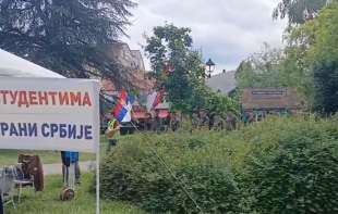 Marš na Drinu protiv rudnika litijuma: Traje protest u Loznici, veterani se zakleli da će braniti studente (VIDEO)
