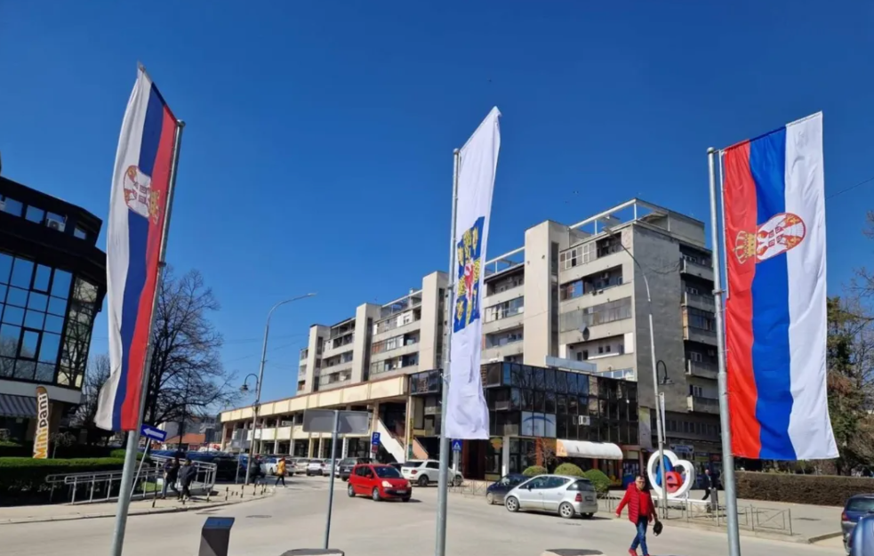 Vlast u Leskovcu majci dečaka obolelog od SMA uskratila status negovatelja jer dete pohađa školu
