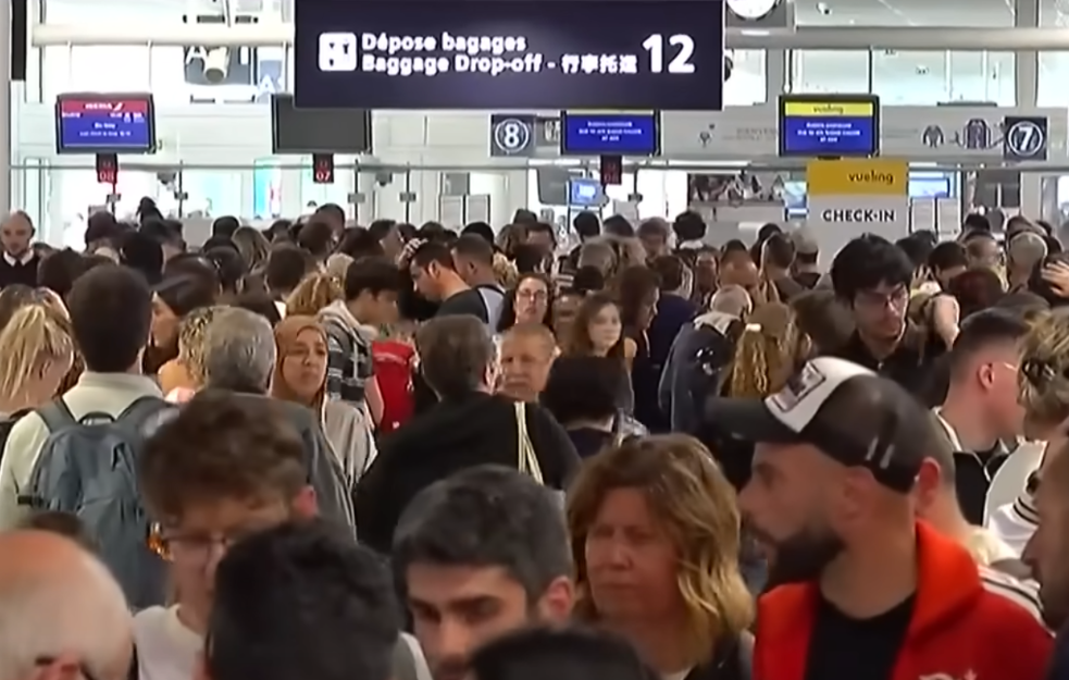 Stabilizacija nakon haosa: Letovi na aerodromu Pariz-Orli ponovo u funkciji nakon kvara u sistemu
