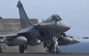 Opasni samo na slici: Dok se Srbija se zadužuje za Rafale, Indonezija otkazala kupovinu 42 aviona